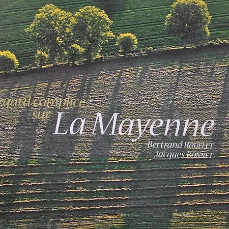 La Grande Malardiere 3* Saint-Georges-Buttavent