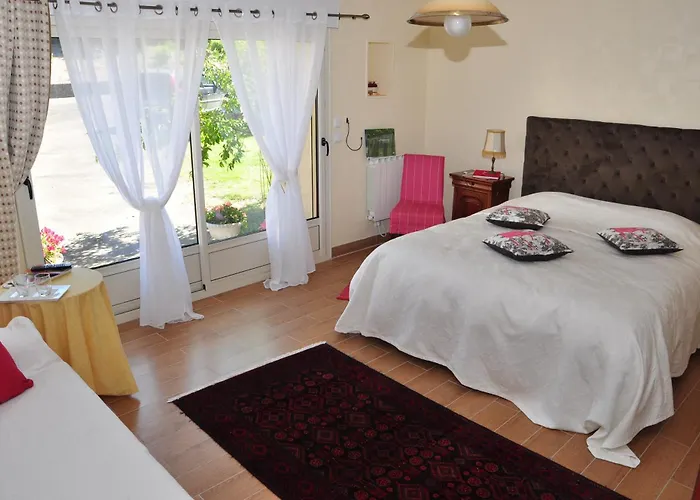 La Grande Malardiere B&B Saint-Georges-Buttavent