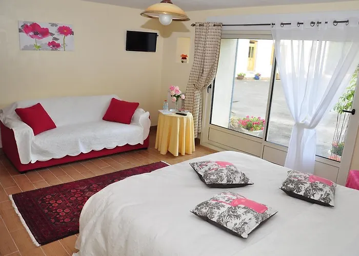 La Grande Malardiere Saint-Georges-Buttavent